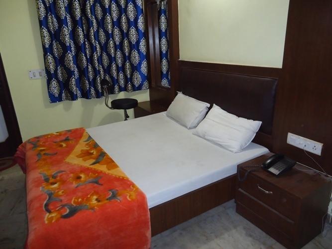Sahara International Deluxe Hotel Ню Делхи Стая снимка