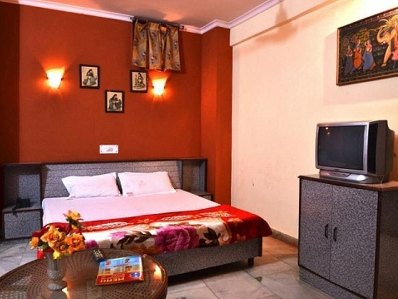 Sahara International Deluxe Hotel Ню Делхи Екстериор снимка